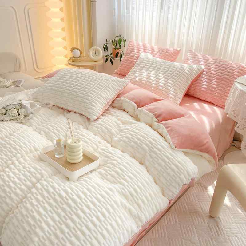 ベッドルーム 秋冬 寝具セット 学生寮用 暖か 加厚 ウサギ柄 ミルクシルク 再生繊維 接触冷感 吸湿速乾 軽量 柔らかい フラットシーツ 枕カバー 掛け布団カバー ピローケース ベッドパッド 単品 セット 果物緑 キャラメル 米色 ミルクホワイト 暖黄