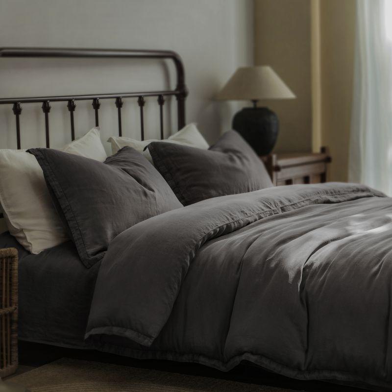 ベッドリネンセット 春夏 レイヨン 接触冷感 シルク調 ふわふわ スベスベ 復古 ベッドカバー シーツ 枕カバー 4点セット 狼煙グレー 韶玉ベージュ 薔薇ピンク 杏子カーキ 槿紫 活性染色 水洗加工 軽量 吸湿速乾 通年快適 寝室用 民泊向け 日式 シ