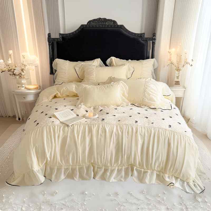 ベッドカバー セット 法式 刺繍 レース 雪纺 チュール 花柄 植物 モチーフ ピンク系 グリーン系 パープル系 ポリエステル 活性染色 シーツ 枕カバー 軽量 柔らかい 通年使用 寝室 インテリア デコレーション ベッドルーム コーディネート