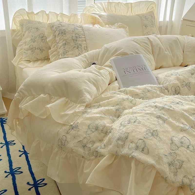 ベッドルーム プリンセス プリント 花柄 ベッドカバー セット 水洗い 綿 接触冷感 化繊 素材 軽量 親肌 刺繍 レース 縁取り ピンク アイボリー カラーバリエーション シングル ダブル サイズ対応 寝室 インテリア セット シーツ 枕カバー ベッド