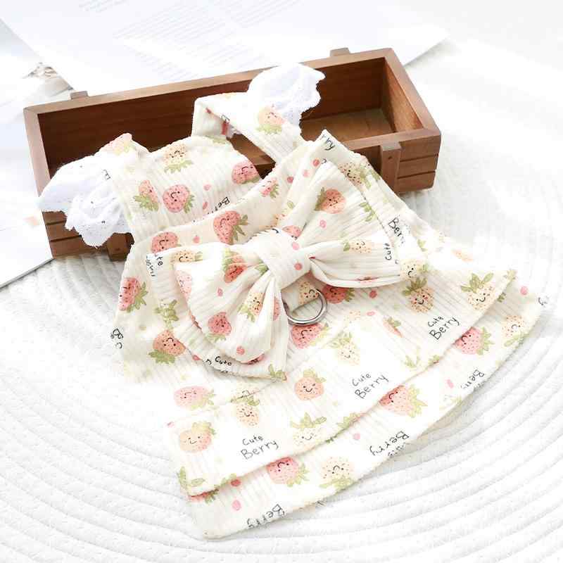 ペット 犬猫服 春夏 スカート プリンセス スタイル 布 素材 かわいい デザイン ストロベリー柄 グリーン系 ブルー系 デニム風 花柄 軽量 快適 通年対応