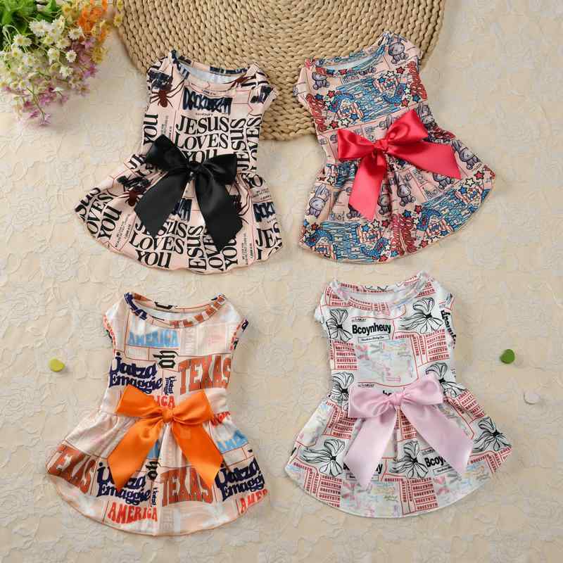 ペット 服 ユニセックス プリンセス ドレス スカート 犬 犬服 犬用 服装 かわいい デザイン ミルクシルク 再生繊維 軽量 通気性 春夏 秋 黒 赤 オレンジ ピンク アルファベット プリント XS S M L XL サイズ 対応
