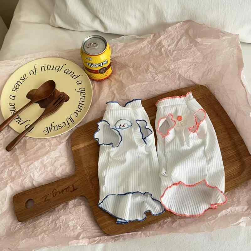 猫 服 春夏 防毛抜け 背心 涤纶 素材 飛袖 デザイン プリンセス スタイル ユニセックス かわいい 軽量 通気性 吸湿速乾 室内用 アウトドア ペット 洋気 ファッション XS S M L XL サイズ
