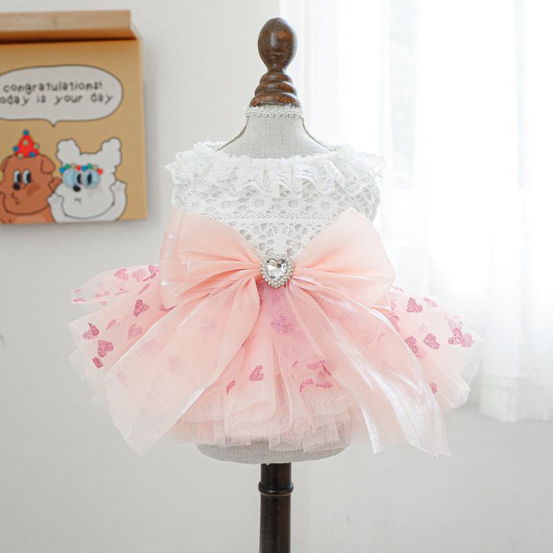 ペット 服 スカート ドッグ キャット ユニセックス プリンセス チュール スカート ピンク ハート フレア スカート かわいい ポップ デザイン ポリアエステル 素材 軽量 伸縮性 部屋着 普段使い ゆったり シルエット 秋冬 通年