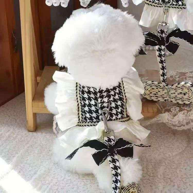 ペット 服 犬猫用 背心型 ハーネス 胸背バンド 牽引ロープ付き 小型犬 テディ ビションプードル ユニセックス ポリエステル 素材 ピンク ブルー かわいい ファッション 軽量 通年使用 散歩 グレー チェック柄