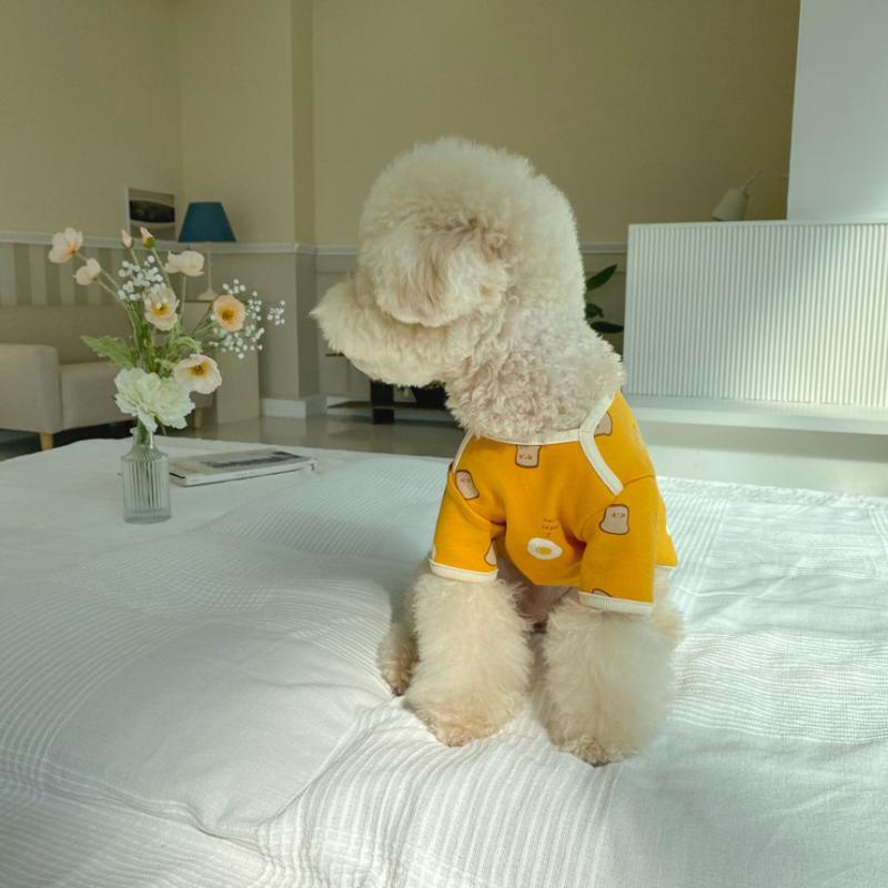 ペット服 ユニセックス 秋冬 トーストブレッド柄 保暖 ふわふわ コットン 犬用 ホームウェア 暖か 室内着 かわいい デザイン ふんわり素材 柔らかい 着心地 ユニバーサル フィット ペットファッション 日常使い ペットグッズ