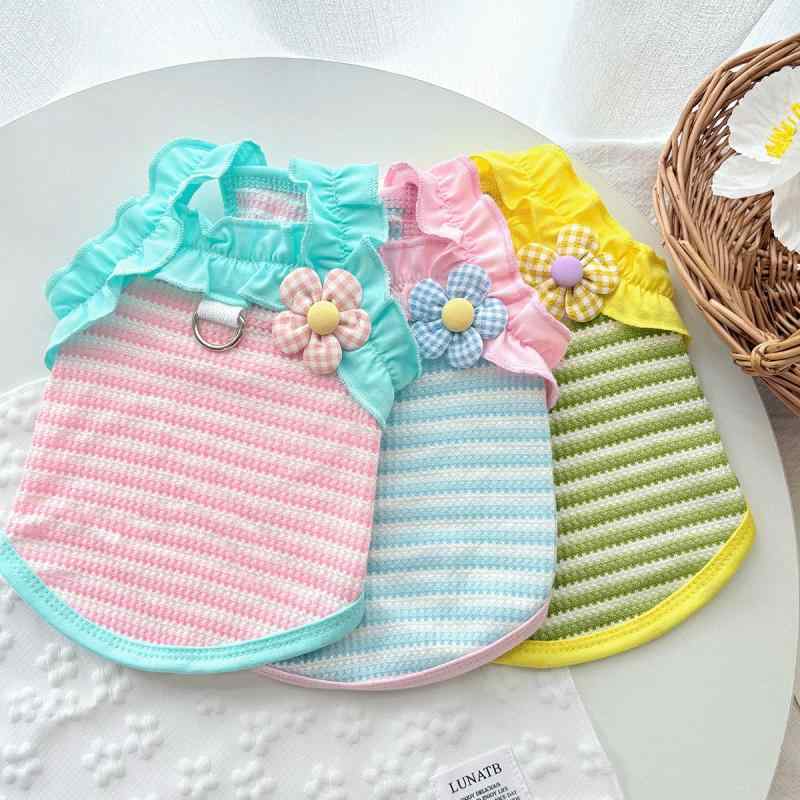 ペット 服 犬猫用 春夏 ビビッド ストライプ 柄 防毛抜け 薄手 キャミソール トップス コットン 素材 黄色 フリル ピンク フリル ブルー フリル 軽量 通気性 かわいい デザイン ユニセックス ビション テディ 犬 対応