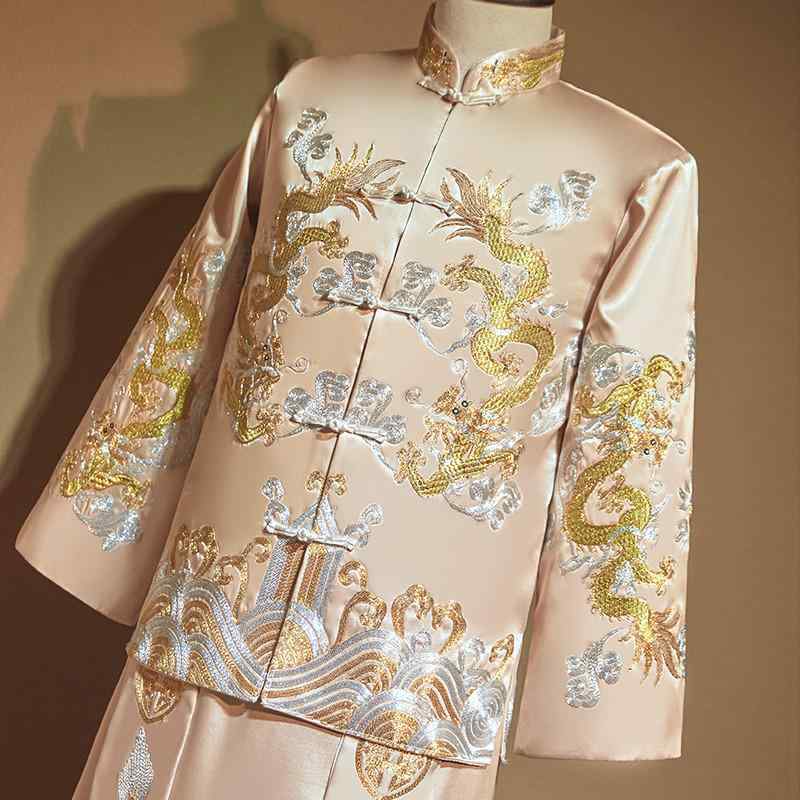 メンズ 結婚式 礼服 香槟色 チャイナ服 復古唐装 中山装 马褂 刺繍 切り替え ポリエステル 绸缎 軽量 通気性 夏 青年向け ウェディング フォーマルウェア クラシックスタイル ショート丈 コットンライク 吸湿速乾 ハイネック スリムフィット ベージ