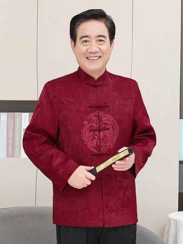 ・カテゴリ: 唐装・スタイル: 民族・主な素材: 醋酯繊維100%・詳細: 嵌花・工程: 刺绣・カラー展開: 赤、ワインレッド・サイズ展開: M,L,XL,XXL,XXXL,4XL,5XL・対象: 男性・対象: 婚礼・対象: 情侣