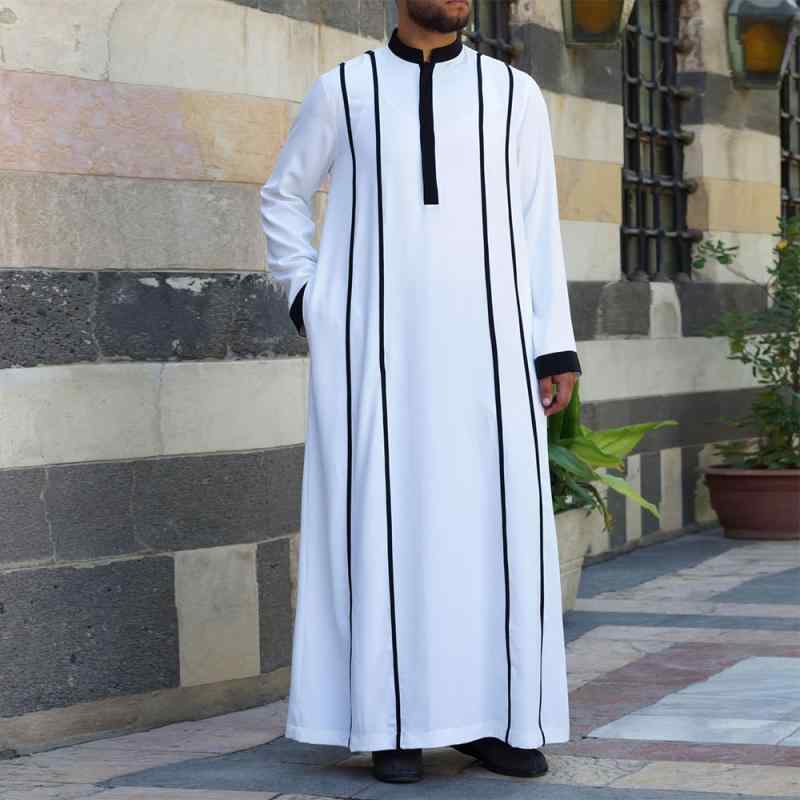 ムスリム ローブ 男性用 中年向け 白色 切り替えデザイン ポリエステル混紡 軽量 通気性 ゆったりシルエット ビジネスカジュアル 普段使い 春夏 秋冬 四季対応 イスラムファッション ロング丈 ワイドパンツ セットアップ 快適素材 伸縮性 吸湿速乾 モ