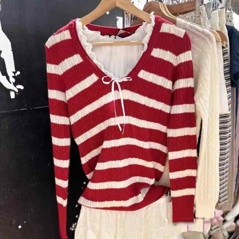 ・パターン: 条紋/格子・厚さ: 中等・スタイル: 甘め・ネックライン: Vネック・袖丈: 長袖・着丈: 中長(65cm超80cm以内)・サイズ展開: 均一