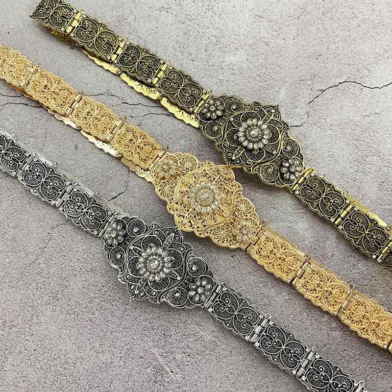 レディース ロングローブ 腰帯 金属 合金 インサートバックル ゴールド ヴィンテージ 花柄 ワイドベルト 105cm 空洞デザイン ジルコニア装飾 電気メッキ加工 復古スタイル 腰部アクセサリー ウェディング ボヘミアン 民族風 装飾ベルト