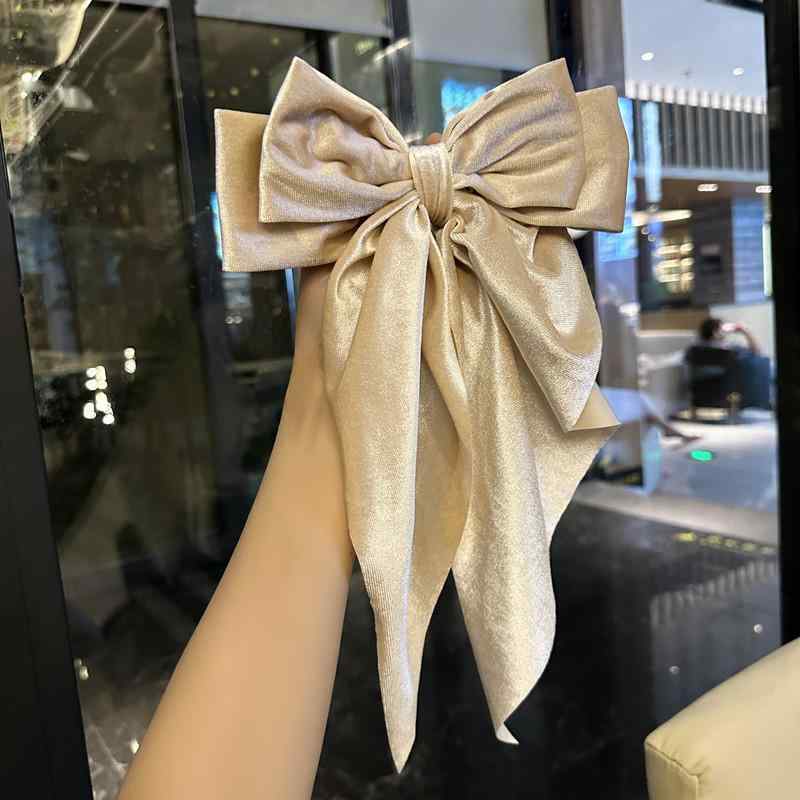 乐天商城 - 秋冬 ヘアアクセサリー 女性用 バタフライ ボウ リボン ロング リボン ヘアクリップ ベルベット ベルベット 布地 ソリッドカラー ヴィンテージ スタイル ダックビル クリップ 後頭部 装飾 かわいい ヘアピン ヘッドバンド 秋冬 アクセ ブラウン系