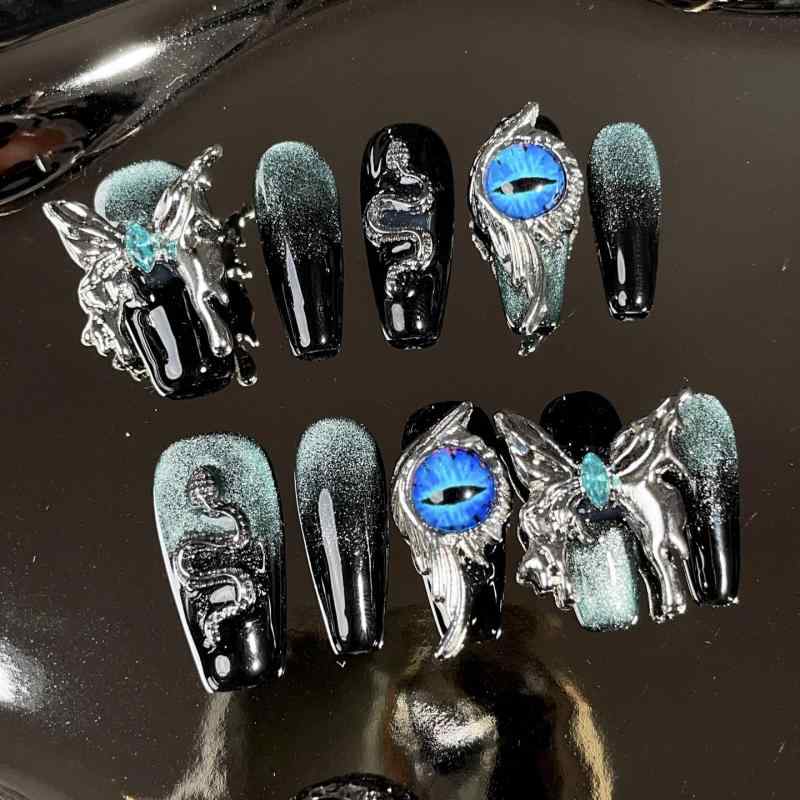 ネイル ステッカー 女性用 金属 蝶 デザイン 着脱式 輝き 欧米風 深海 ブルー グラデーション XS S M L サイズ 手作業 仕上げ 軽量 耐久性 日常使い アクセサリー かわいい ファッション アイテム