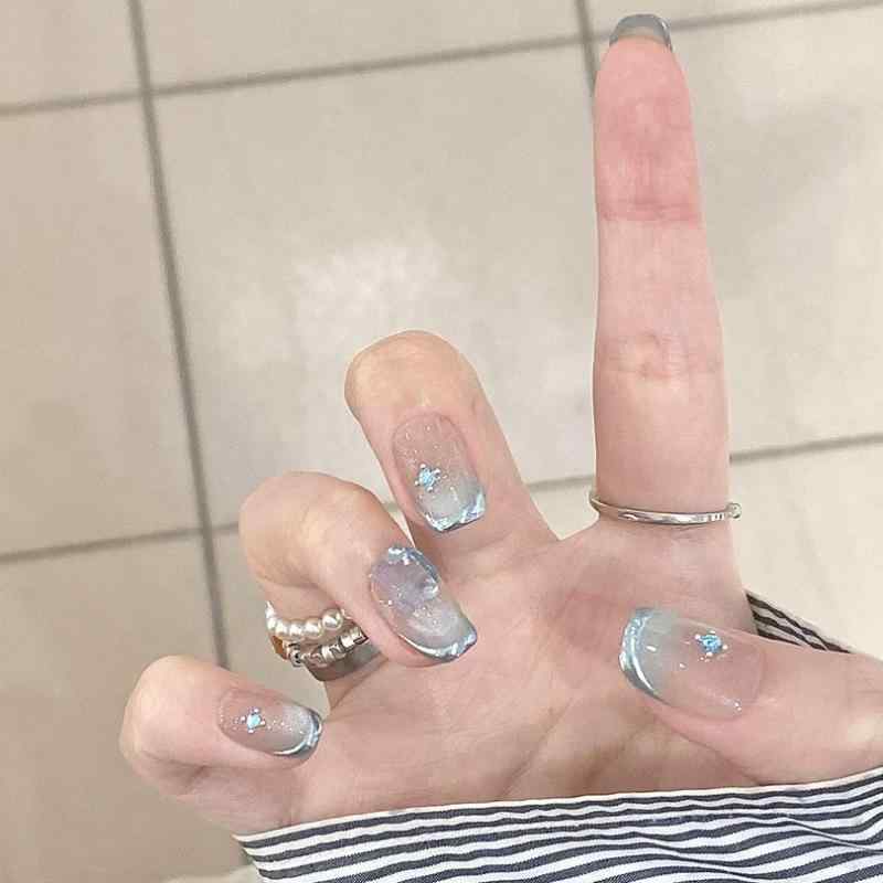 美甲 穿戴式 フレンチスタイル 猫目デザイン ミントカラー かわいい シンプル 透明アクリル 蝶結び 星空 バタフライ ヒョウ柄 スターパターン 手作り ファッション ネイルアクセサリー 指先 装飾 軽量 付け心地 良い 甘め コーディネート アイテム