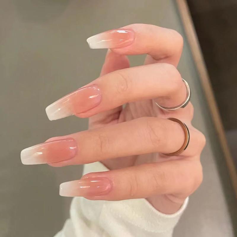 ネイルチップ 女性用 純手作り ナチュラルカラー グラデーション デザイン 貼り付け式 偽指甲 完成品 着脱可能 再利用可能 シンプルスタイル INS風 純欲風 星空柄 中長型 短型 超短型 セット販売