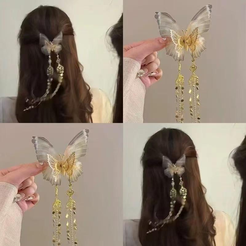 ヘアクリップ 女性用 長さ長め 蝶々モチーフ 流蘇飾り 仙女風 小物 写真映え ヘアアクセサリー 手作り 混合素材 春夏 かわいい 甘め 清楚 軽量 揺れるデザイン 日常使い ヘアピン サイドクリップ