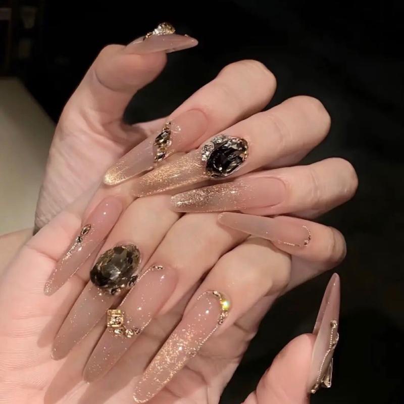 Nail - ネイルステッカー 女性用 秋冬 金秋 猫眼 爆闪 香槟 碎钻 かわいい 指甲パステッカー 超薄無痕 アイス透け シンプル 欧米風 INS風 純欲 郁金香 蝶結び 星空 蝶 ヒョウ柄 星 四芒星 光沢 輝き 手入れ簡単 装着簡単 剥がし可能 通用 サイズ調