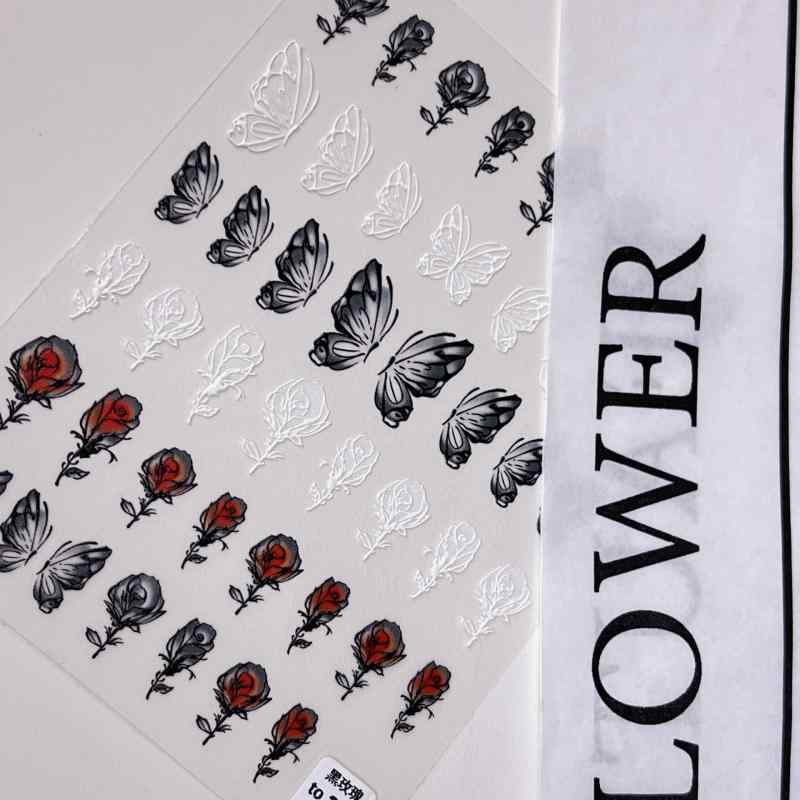 ネイルシール かわいい 復古 デザイン 黒いバラ 浮雕 刺繍風 クロス クロスハート ペタル モチーフ 指甲 ステッカー 甘め クール 欧米風 クリスマス 季節 アクセサリー デコレーション セルフネイル アート セット