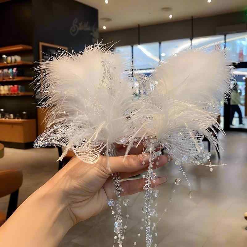 ヘアアクセサリー 女性用 ウェディング ヘッドドレス 羽毛 レース 白 かわいい プリンセス ビーズ 流蘇 サイドクリップ 婚礼 アクセサリー 清楚 スイート ハンドメイド 春 ヘアピン ヘアクリップ イヤーピース スタイリッシュ フェミニン