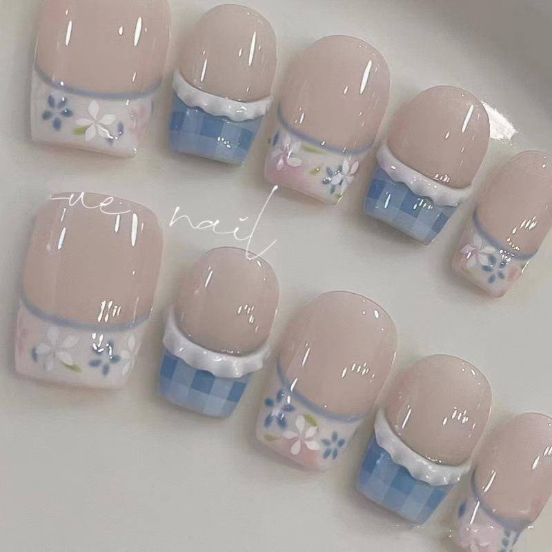 メンズ ファッション 指輪 シンプル デザイン ステンレス 素材 日常使い アクセサリー シルバー トーン 指先 装飾 メンズジュエリー スタイリッシュ アイテム ビジネス カジュアル 対応 耐久性 軽量 快適 フィット