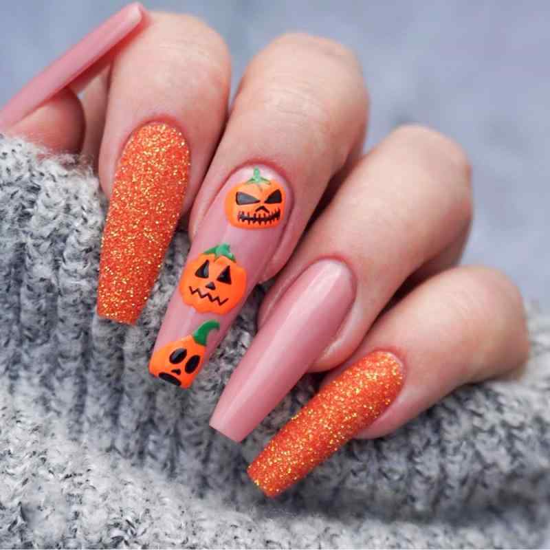 ハロウィン ネイル 長さ長め フラッシュパウダー バレエ風 かわいい デザイン 付け爪 フルセット 着脱可能 透明ジェル 接着 軽量 伸縮性 日常使い 秋 パーティー コスプレ ピンク系 ブラック アイボリー 再生繊維 接触冷感 ハイエンド 風合い