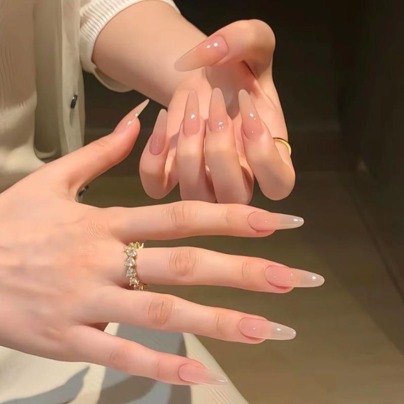 レディース ネイル 貼り付け 人工爪 純手工 透明 ナチュラルカラー 単色 ウェディング ネイルアート 仕上がり 耐久 取り外し可能 椭圆型 アイス透け シンプル チークネイル ピュアスタイル 星空パターン 簡約デザイン かわいい 女性用 指先ケア 軽量