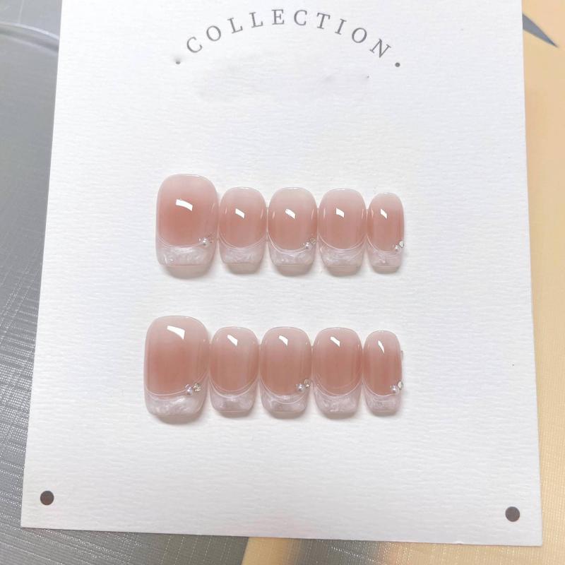 レディース つけ爪 フルハンドメイド フレンチスタイル 手描き ラメ加工 クリア透け感 着用型 ヌードカラー ナチュラルピンク かわいい 甘め フレッシュ シンプル モード風 インスピレーション スタイル パール柄 女性用 ネイルアート 指先美白 軽量