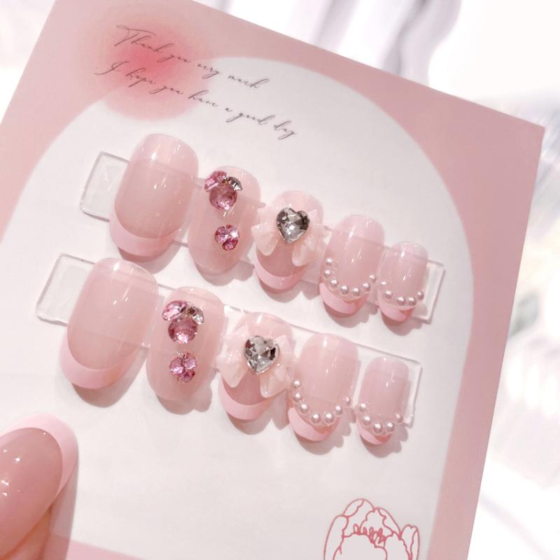 ネイルステッカー 女性用 短め ピュアスタイル ラメデコ 指甲貼片 着脱式 蝶結び かわいい 甘め 透明ジェル 軽量 簡単装着 セルフネイル ピンク系 春夏