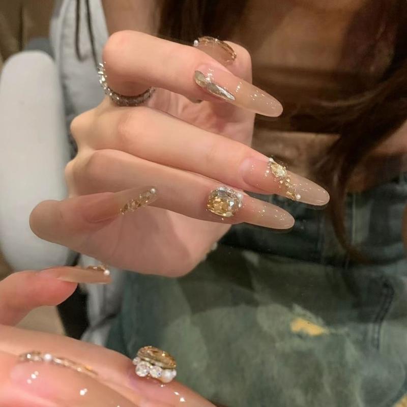 ネイル チップ 長款 尖頭 杏仁型 メンズ レディース 指甲貼 成品 かわいい 純欲風 甘美 フラッシュ 透明 シンプル 高級感 軽量 伸縮性 接触冷感 再生繊維 アイボリー ピンク系 ブラック 通勤用 普段使い カジュアル ビッグシルエット Vネック