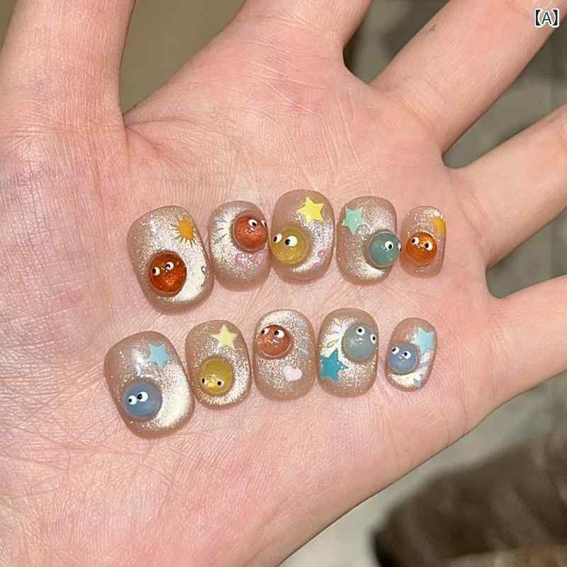 ネイルチップ 女性用 かわいい 猫眼 短め 楕円型 手作り風 ハンドメイド 軽量 貼り付け ファッション 指先アクセサリー 甘め フレンチスタイル プリント柄 ストロベリー フラワー キャンディ モチーフ 日常使い デイリー シンプル クリア 透明感 輝