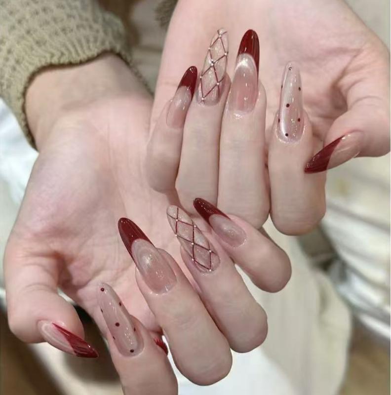 ネイル チップ 女性用 長杏仁型 穿戴式 着脱可能 酒紅色 フレンチスタイル 猫眼 風鈴 ポルカドット スマイル 猫柄 可愛い 甘め 復古 星空 星柄 軽量 自然 ピッタリフィット 日常使い 通勤 通学 ファッション アクセサリー 長持ち 簡単装着