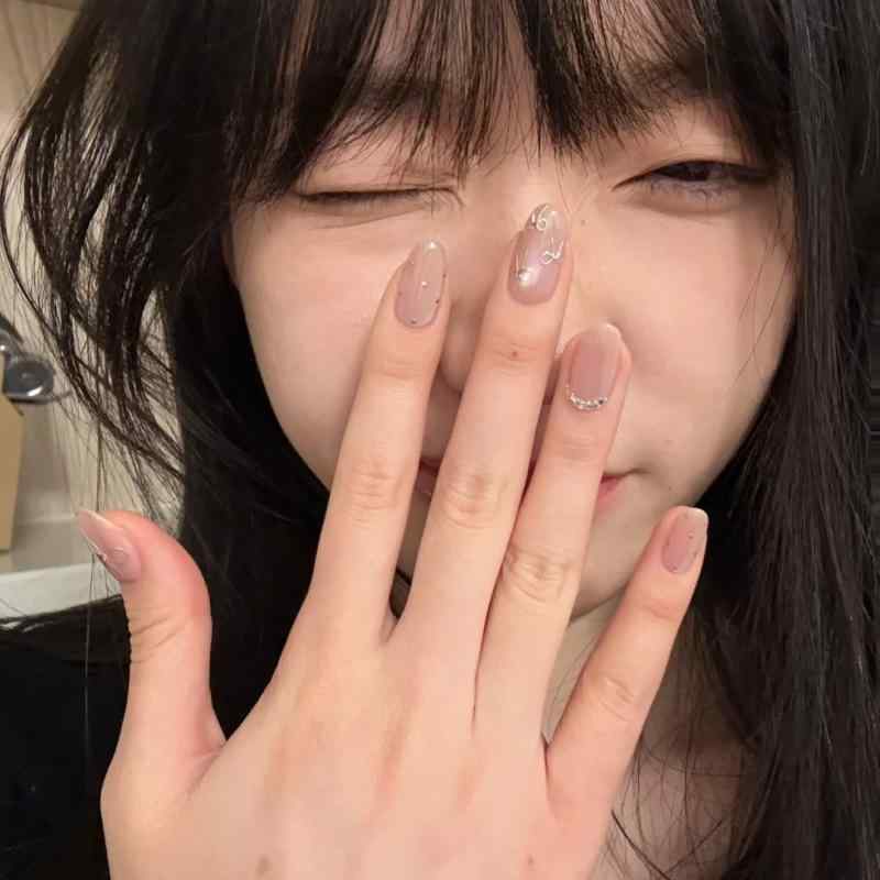 レディース ネイルチップ 短椭圆 爆闪 猫眼 蝶結 ポルカドット ホワイト かわいい 気質 学生風 偽ネイル 貼り付け 甘め スパイシー シンプル 桃子柄 サイズ XS S M L 軽量 普段使い 短め 椭円形 女性用