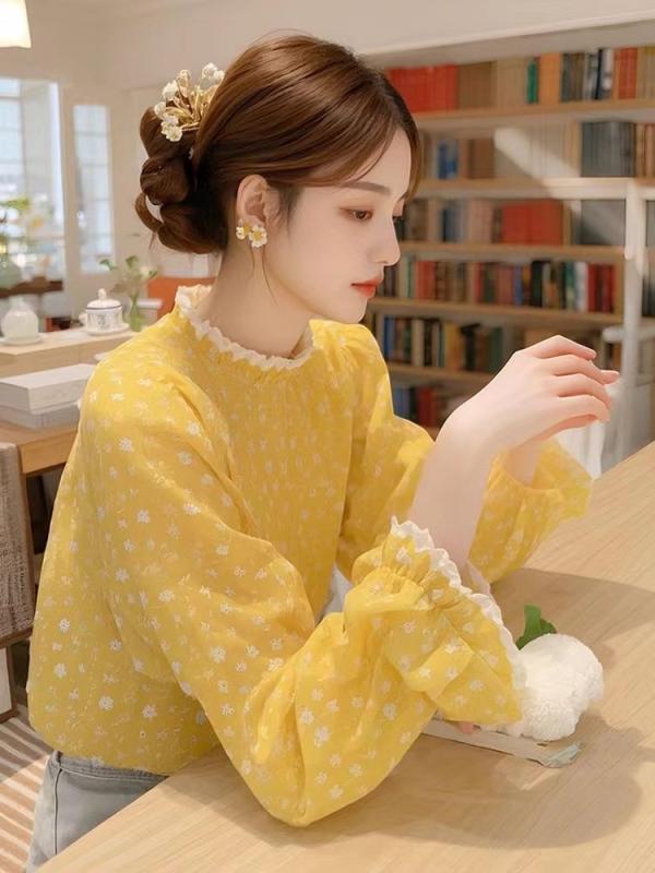 Rakuten - シャツ レディース 春夏 黄色 碎花 柄 雪纺 素材 接触冷感 涤纶 ポリエステル 繊維 長袖 泡泡袖 デザイン 荷叶边 フリル 付け ラウンドネック ルーズフィット ワイドシルエット プリント加工 花柄 プリント 気品 優雅 スタイル 通勤 普段使い