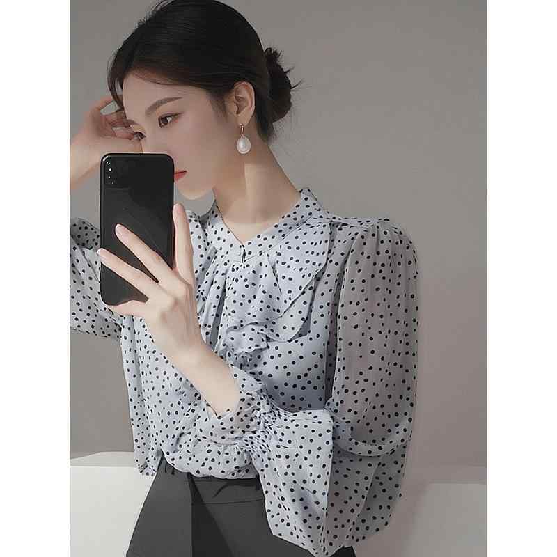 Rakuten - シャツ 女性用 春夏 ブルー ドット柄 雪ニール 混紡 フレア エッジ ラッフル 襟 長袖 ルーズフィット 軽量 透け感 フレア袖 通勤 普段使い トップス ブラウス かわいい 爽やか コーデ