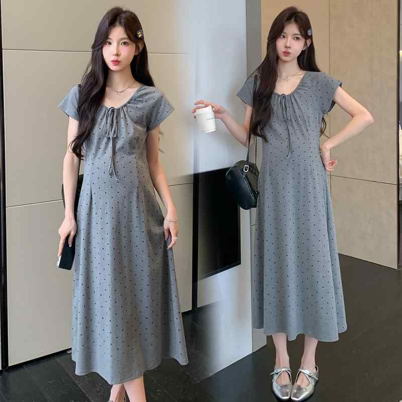 ワンピース レディース マタニティ 半袖 丸首 膝丈 ミモレ丈 水玉模様 ドット柄 紐付き スリムフィット きれいめ カジュアル シンプル 産前 産後 春夏・ネックライン: クルーネック・袖丈: 五分袖・素材: シェニール・主な素材: 綿・混率: 30%以下・柄: 無地・スカート丈: ミニ丈・カラー展開: グレー、ブラック・サイズ展開: M、L、XL、XXL・スカートシルエット: マーメイドスカート・スタイル: カジュアル・袖型: 牛角袖