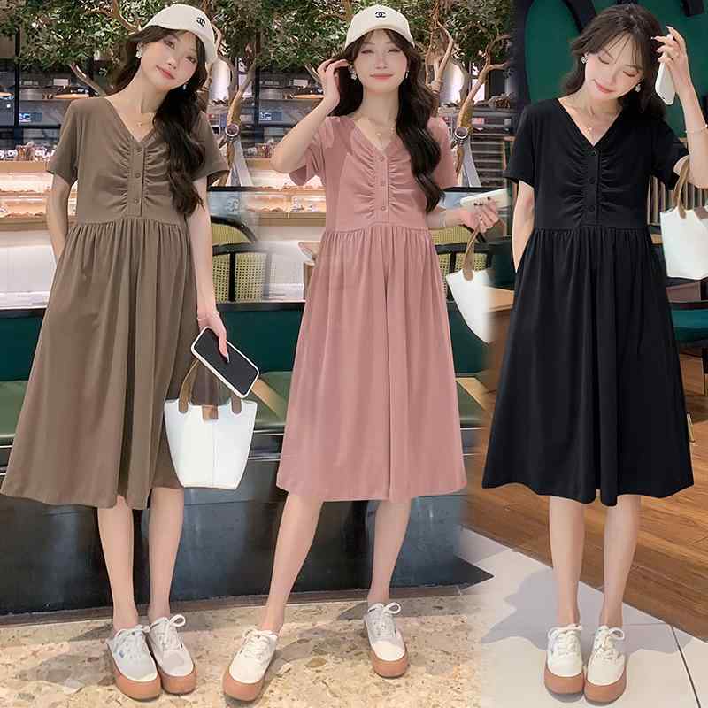 ワンピース マタニティ レディース 夏服 Vネック ギャザー 膝丈 ミディ丈 柔らかい ゆったり 体型カバー カジュアル 普段着 ママ・カテゴリ: ワンピース・ネックライン: Vネック・袖丈: 三分袖・主な素材: 綿70-80%・柄: 無地・スカート丈: ミディアム丈・カラー展開: 咖色,ブラック,ピンク・サイズ展開: M,L,XL,2XL,3XL・スタイル: きれいめカジュアル・流行の要素: 立体装飾・袖の形状: レギュラー袖・スカートの形状: Aラインスカート・スタイル: コンフォートカジュアル・素材の構成: 綿,ポリエステル・加工: 形態安定加工