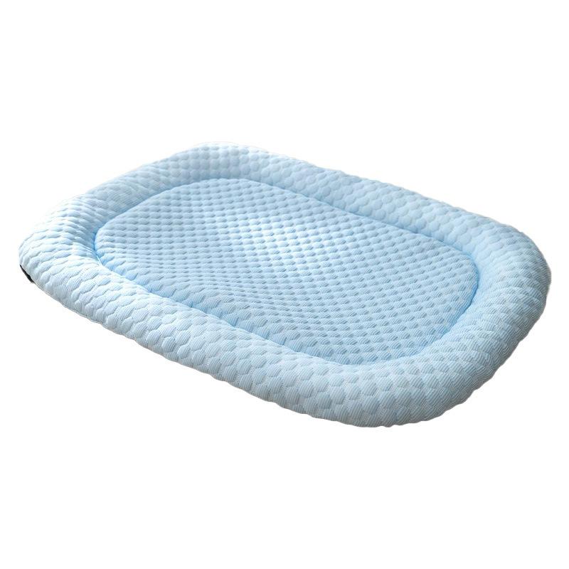 ペット用品 ペットベッド ペットマット 犬用ベッド クッション 接触冷感 通気性 オールシーズン 中型犬 小型犬用・素材: ポリエステル・カテゴリ: ペットベッド・カラー展開: スカイブルー、オリーブグリーン・サイズ展開: S(36*25cm), M(45*35cm), L(55*40cm), XL(65*50cm)・対象: 犬・使用シーン: 多シーン対応