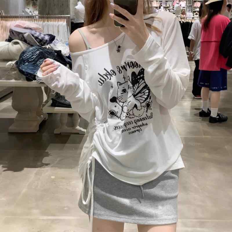 自宅の 工場の の 薄い 猫の プリント 肩の Tシャツ レディース 夏 薄い 金 ゆったり 日焼け 止めの ブラウストップス主な生地構成: ポリエステル（ポリエステル繊維）パターン: 動物のパターン袖丈: 長袖職人技: 印刷商品番号: M983服の長さ: 通常スタイル（50cm&amp;lt;長さ≦65cm）襟のタイプ: ラウンドネック人気要素: 巾着発売年・発売時期: 2025年春色: 白サイズ: S,M,L,XLスタイルタイプ: プライベートサーバーの社交界の人主な生地成分の含有量: 50% (含む) ～ 70% (含まない)スタイル: ナチュラルのスタイルスタイルタイプ: 甘くて新鮮製品カテゴリー: Tシャツ
