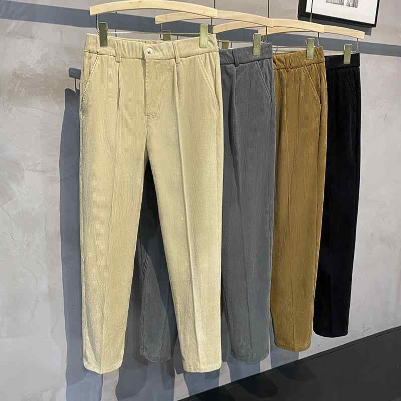ロングパンツ メンズ カジュアルパンツ コーデュロイ 裏起毛 テーパードパンツ 秋冬 無地 ストライプ ベロア調 ストレッチ 美脚 暖か ズボン・スタイル: 韓国風・款式: 長ズボン・パンツ型: ストレート・パンツ丈: 8分丈・ウエスト型: ハイウエスト・厚さ: 薄手・ターゲット層: 10代〜20代・生地名: 竹繊維・主素材: ラビットファー・伸縮性: 高伸縮・カラー展開: グレー, ブラック, ライトカーキ, ダークカーキ・サイズ展開: 28, 29, 30, 31, 32, 33, 34, 35, 36, 37, 38・素材機能: 高伸縮・対象年齢: 大人・性別: 男性・カテゴリ: カジュアルパンツ