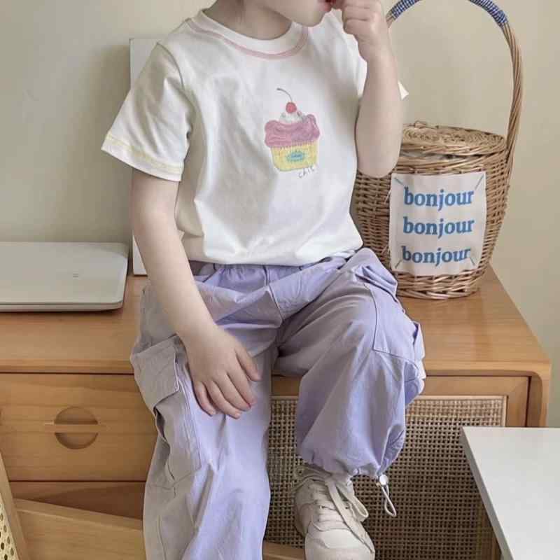 セットアップ 女の子 キッズ 半袖 ケーキ トップス カーゴパンツ 裾絞り 薄紫 カジュアル お出かけ 夏服 通学 普段着 幼稚園 小学生 上下セット・対象性別: 女・スタイル: 韓国風・セットタイプ: パンツセット・セット内容: 2点セット・ギフトボックス内容: 衣類・対象年齢: 3～8歳(100～140cm)・袖丈: 半袖・パンツ丈: 長ズボン・生地加工: 柔軟処理・厚み: 薄手・素材: 綿80%・安全基準: B類・閉鎖スタイル: プルオーバー・カラー展開: セットアップ・対応身長: 73～118cm