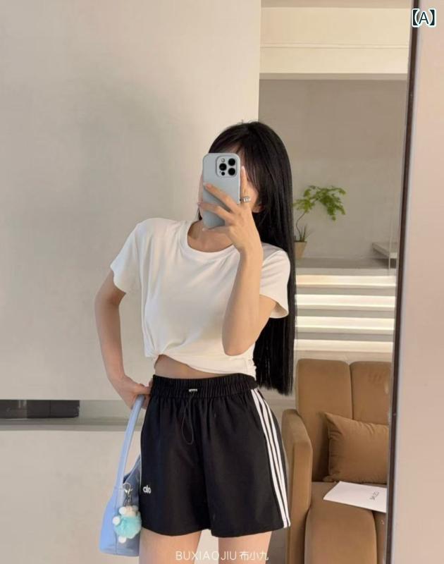 ショートパンツ レディース 短パン ハーフパンツ 吸汗速乾 接触冷感 高腰 ハイウエスト 着痩せ 体型カバー 薄手 涼しい ゆったり ボトムス Aライン 3分丈 スポーティー カジュアル 普段使い お出かけ 夏 黒 白 青