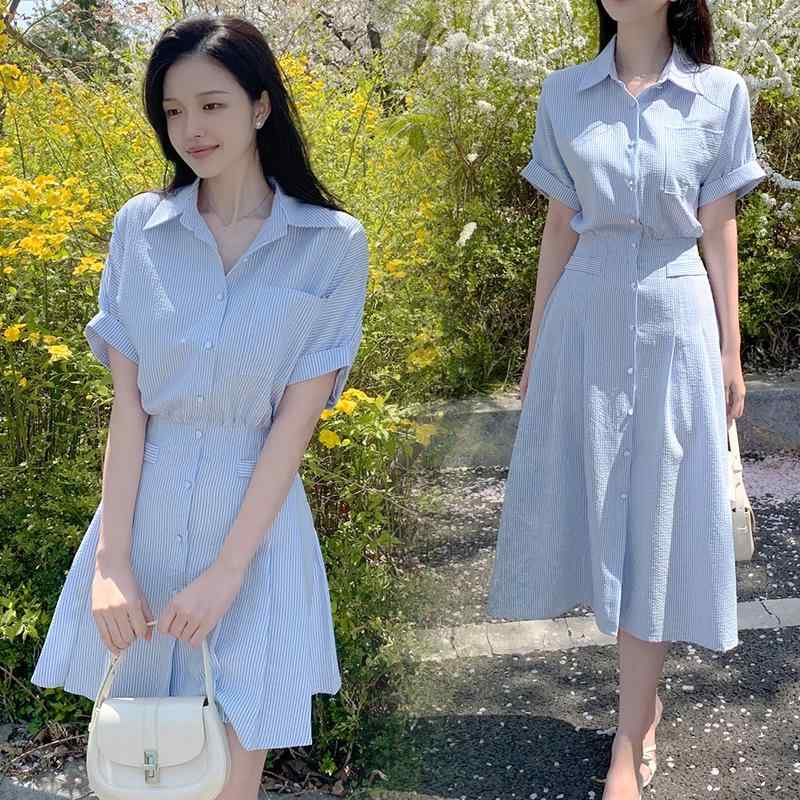 ・カテゴリ: ワンピース・スタイル: エレガント、コンミューター・主な素材: 綿・柄: ストライプ・セット内容: 単品・スカート丈: ロングスカート・ネックライン: シャツカラー・袖丈: 半袖・ウエストライン: ハイウエスト・カラー展開: アプリコットショート、アプリコットロング、ブルーショート、ブルーロング・サイズ展開: ワンサイズ