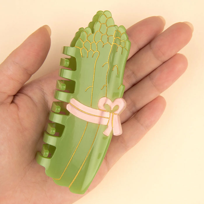 【感謝祭 今だけの特別価格】ククシュゼット 正規商品 ヘア アクセ ギフト 新作 野菜 個性的 Coucou Suzette アスパラガス ヘア クロー Asp...