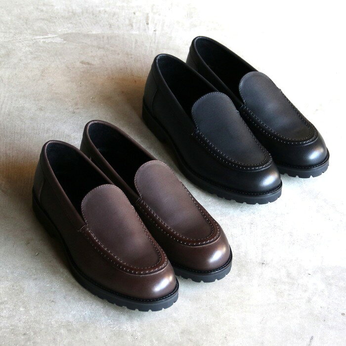 サイズ 41 全長約 29.5cm 幅約 10cm ヒール高約 3cm (約26.0cm〜26.5cm) 42 全長約 30cm 全幅約 10cm ヒール高約 3cm (約27.0cm〜27.5cm) 43 全長約 30.5cm 全幅約 10.5cm ヒール高約 3cm (約28.0cm〜28.5cm) 素材 アッパー：牛革 アウトソール:合成ゴム セメンテッド製法 糸を使って縫い付けることはせずに、アッパーと表底を底付け用の強力な糊と圧着機で加圧密着させて底付する製法です。 軽く屈曲性に富み、初めから履き心地よく、快適にご着用いただけます。 商品の特徴 PADRONE,新作のシューズです。天気に左右されず、スタイルも妥協したくない。 そんな願いを叶えるクラシックなモカシンシューズをベースにした1足です。レザーは国産牛ステアのクローム鞣し革を使用。鞣しの段階から防水加工を施しており、雨や雪から足を守ります。スリッポンタイプで容易な脱着も可能なデザインになっており、高いグリップ力とクッション性を持つVIBRAM社製タンクソール#132Kを採用した、厳しい路面状況にも対応できるソールとなっております。馴染み易いソフトなレザーが特徴で、焦がしの後加工で艶感が増す吟面に仕上げられています。糸を使って縫い付けることはせずに、アッパーと表底を底付け用の強力な糊と圧着機で加圧密着させて底付するセメンテッド製法を採用。軽く屈曲性に富み、初めから履き心地よく、快適にご着用いただけます。オン・オフ問わず使え、細めパンツにもワイドパンツにもマッチ。 雨の日だけじゃなく、晴れの日にも履きたくなる1足です。 ブランド / コンセプト PADRONE / パドローネ 創業以来コレクションブランド等の靴を手がけてきている経験を活かし、熟練した職人が手作業の業に機械の技を融合させ、一足一足フカミとヌクモリを与えられたのがPADRONEの靴。一貫して自社工場で造りだされ、履き心地はもちろんシンプルな中にもファッション性を大切にし、独自の仕上げにより深い美しさの中にも何年も履いたような趣さえも感じさせます。ジャパンメイドというクオリティーとコストパフォーマンスの高さを感じて欲しい。そんな思いから生まれたファクトリーブランドです。 商品名 Moccasin slip-on WP ブラック/ダークブラウン 2色展開 品番 pu8759201426b ギフト包装について プレゼント用の無料ラッピングを承っております。ご希望の方は備考欄に「ギフト包装希望」とご記入ください。 注意点 ※当店は実店舗と平行して営業しております。申し訳ございませんが、実店舗で完売した商品の在庫数の反映に若干お時間がかかることがあります。 ※撮影状況、又PCなどの環境によっても実際の商品とは色合いなどに誤差が生じる場合がございますので予めご了承下さい。