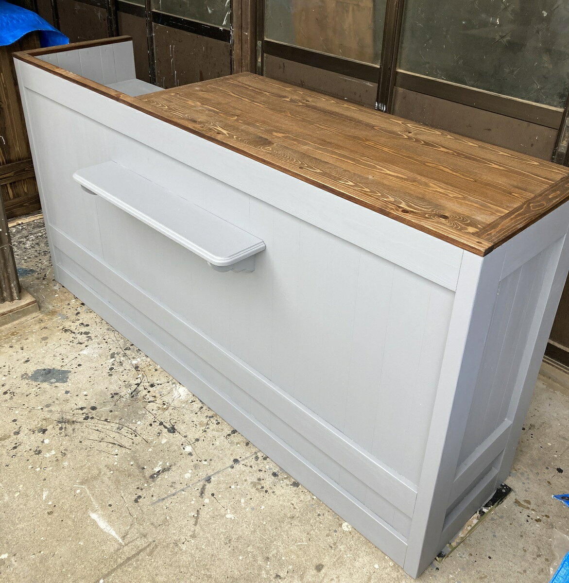 グレー☆【レジ用凹み付】カウンターテーブル【1500】シェルフ付★店舗☆ 【受注制作】バーカウンター 自宅 おしゃれ レジ台 カウンター インダストリアル 家具 男前インテリア キッチンカウンターテーブル ハイカウンター テーブル 受付台