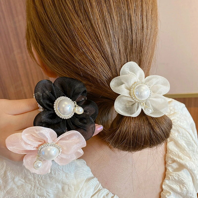シュシュ レディースお花ヘアアクセサリー フェイクパール ラインストーン ヘアゴム お花フラワーモチーフ 髪飾り 大人可愛い まとめ髪 フェミニン ヘアアレンジ1WUTOU-004