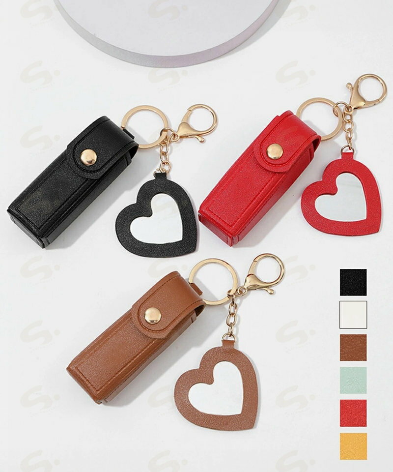 ■商品の特徴リップホルダー PUレザー リップ収納 キーホルダー 可愛い 鍵アクセサリー 韓国風 ハート型ミラー 雑貨 小さいケースバッグチャームとしても楽しめる、可愛いキーホルダータイプのリップケース。 リップはもちろん、香水や消毒液を入れたアトマイザーも収納可能で、ミニマルスタイルにもおすすめ。 口元をピンポイントで確認できるミニサイズのハートミラー付きで、サッとお直しできるのが嬉しいポイント。■詳細説明素材：合成皮革+合金カラー：ブラック/ホワイト/ブラウン/ミント/レッド/イエロー サイズ： 本体：約縦8.5cm × 横2.5cm × マチ2.5cm ミラー：約4.5cm ×4.5cm 重さ：約22g 裏地：なし 生産国：中国■その他説明※すべて平置きサイズです（採寸方法違いより、多少の誤差がございますので、ご了承ください）。 ※海外輸入品のため、商品の細部仕様は多少異なる場合がございます。予めご了承の上、ご注文お願い致します。
