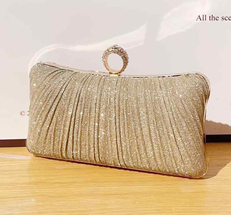 ハンドバッグ クラッチバッグ ミニバッグ レディース 女性用 プリーツ ゴールド シルバー ピンク ラメ ラインストーン きらきら ストラップ 結婚式 パーティー ディナー ゴージャス イベント かわいい かっこいい おしゃれ エレガント 春夏 秋 冬