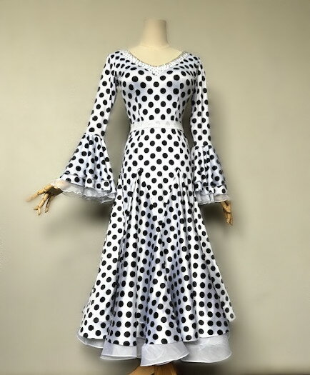 楽天shavidan【新商品】社交ダンス・社交ダンスドレスパーティードレス　練習用ワンピース【セミオーダー】白地に黒の水玉模様が爽やかなドレス♪白いリボンが取り外し可能袖部分がオシャレ